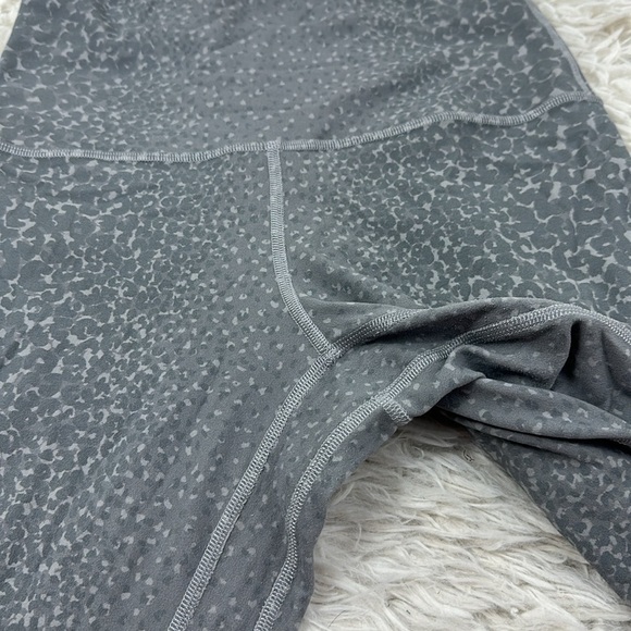 Lululemon Align Pant 28" *Engineer Print City Camo Silver Drop Multi Align Pant - Picture 2 of 4